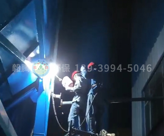 恒康鋁業(yè)中頻爐除塵器 現(xiàn)場加班加點安裝施工，全程監(jiān)護確保質(zhì)量保障安全